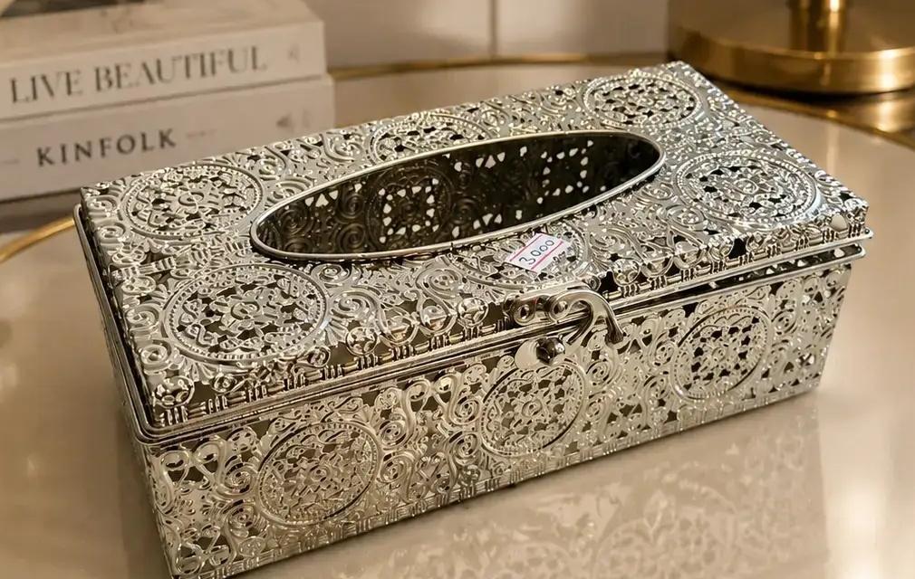 Royal Silver Filigree Tissue Box – Luxury Chrome Décor Piece